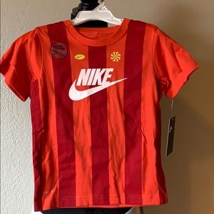 Nike kids size 6 dri-fit t-shirt